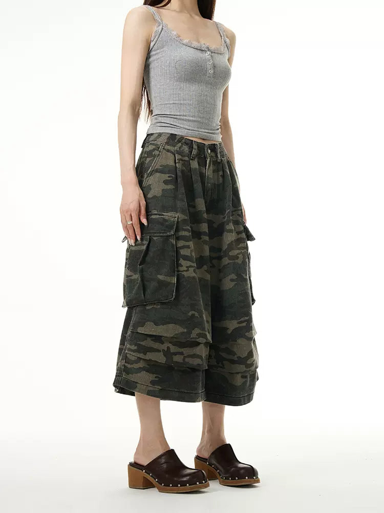 Loose Fit Camouflage Shorts